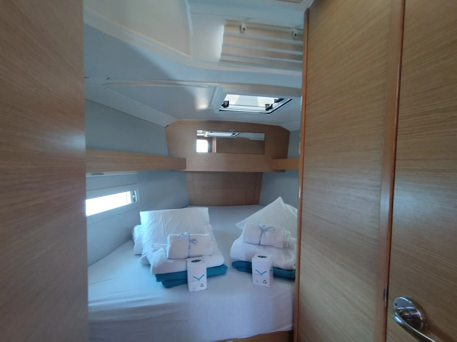 Yacht DUFOUR 390 Grand Large - Pixie - Foto 1