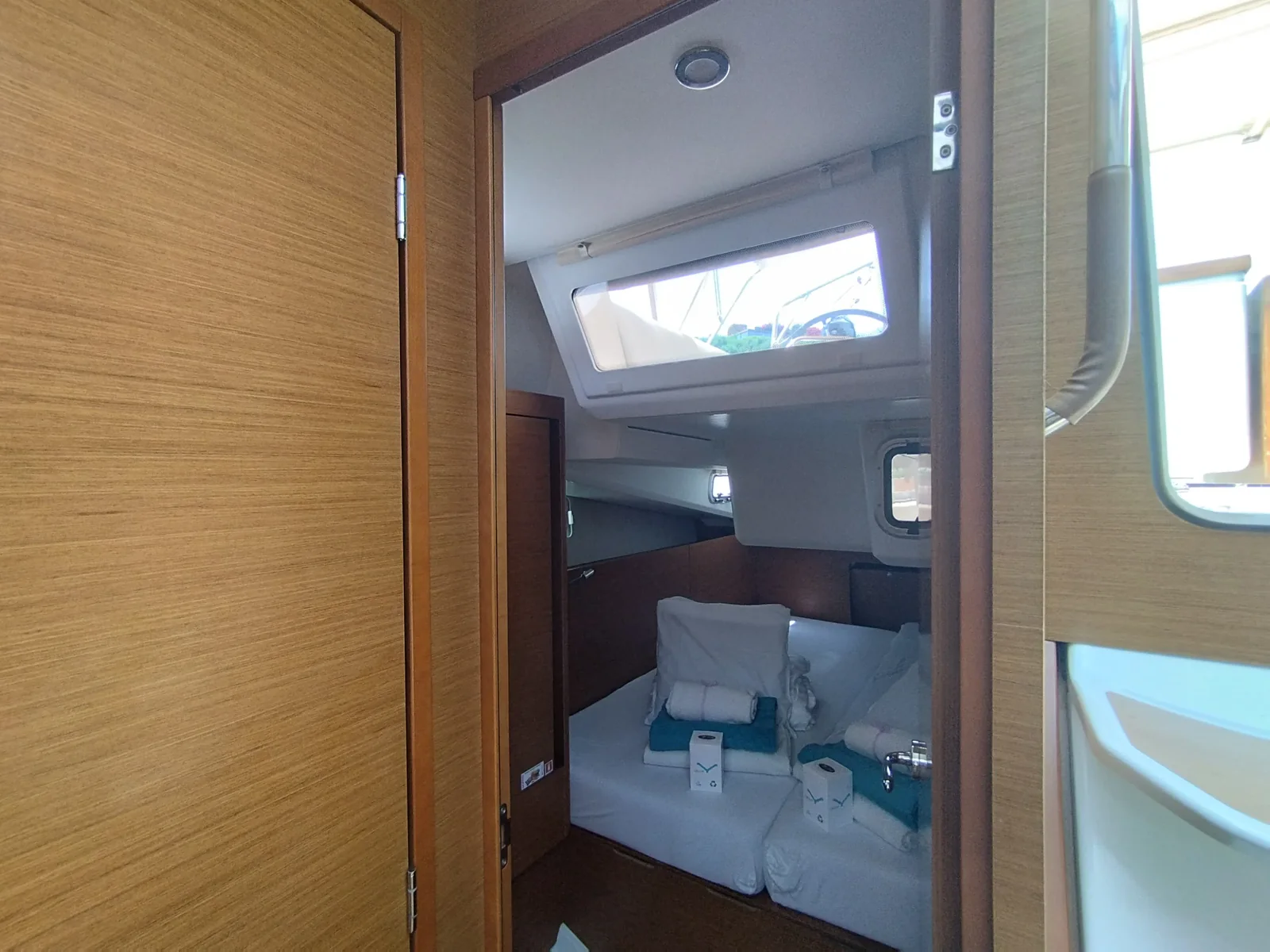 Yacht DUFOUR 390 Grand Large - Pixie - Foto 1