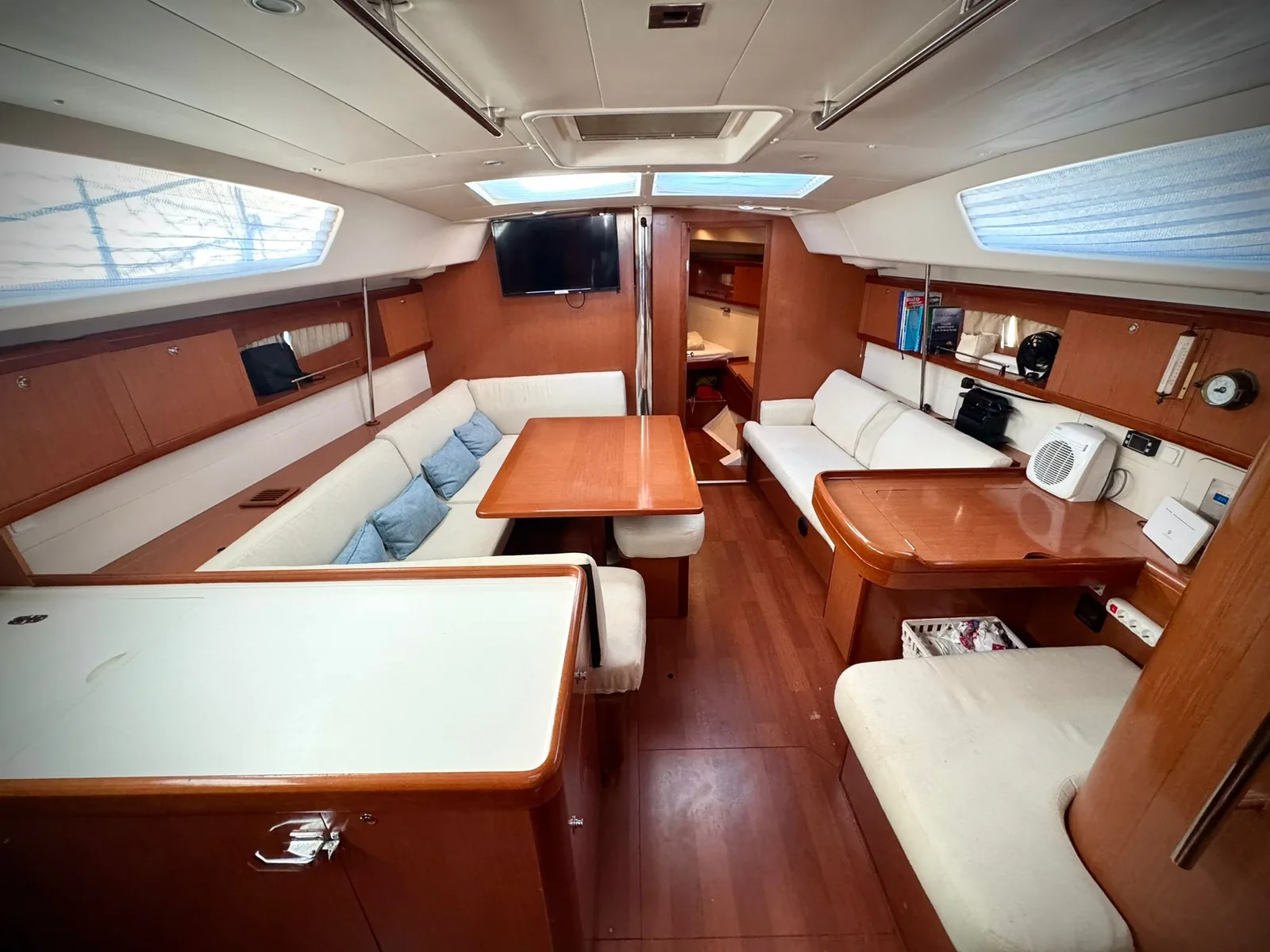 Yacht BENETEAU Oceanis 46 - Viento - Foto 1