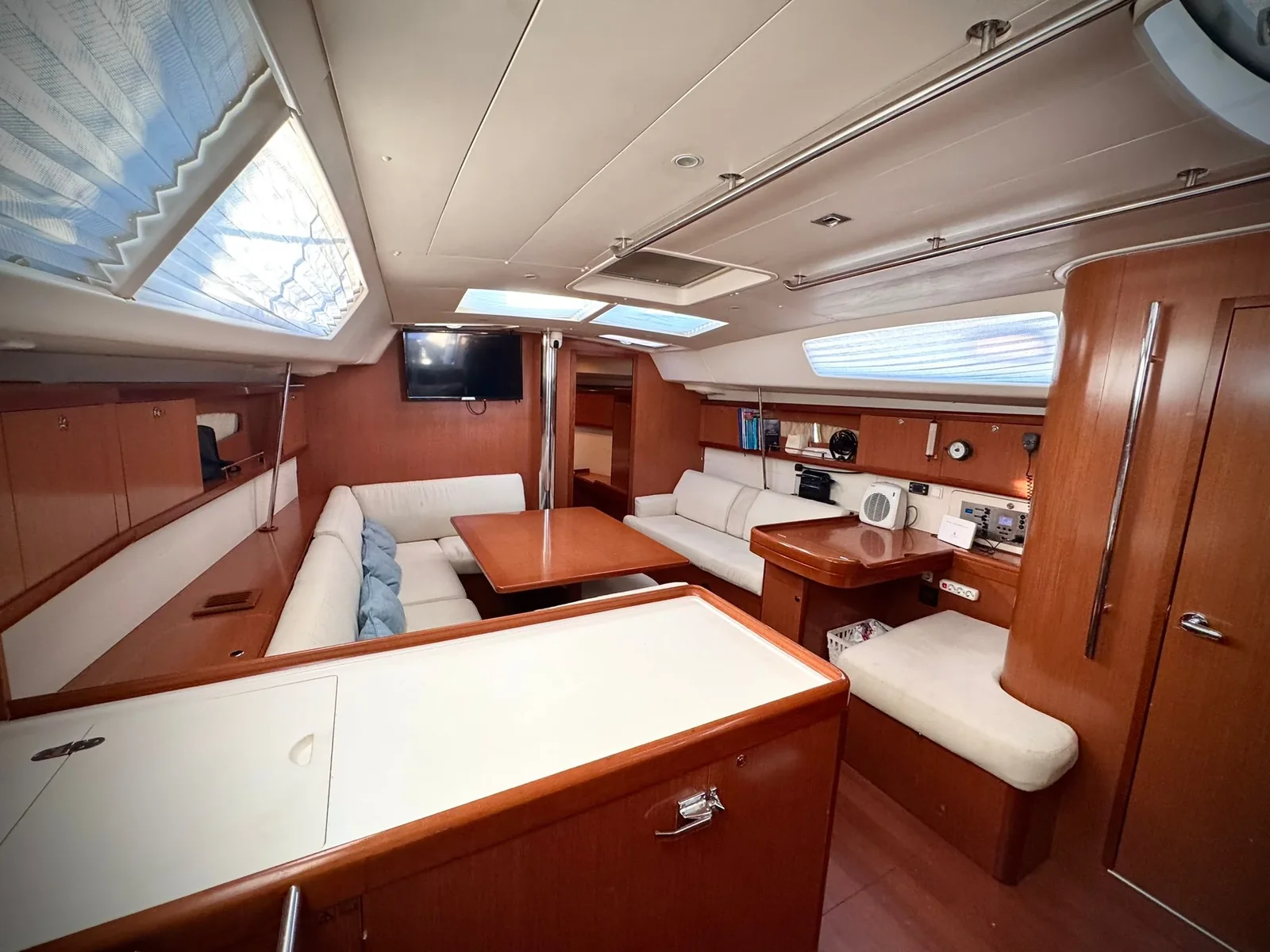 Yacht BENETEAU Oceanis 46 - Viento - Foto 1
