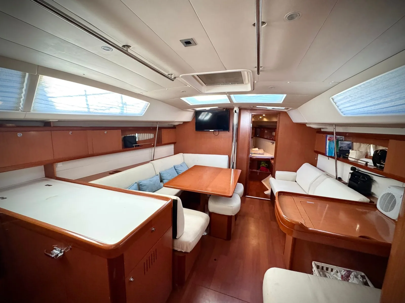 Yacht BENETEAU Oceanis 46 - Viento - Foto 1