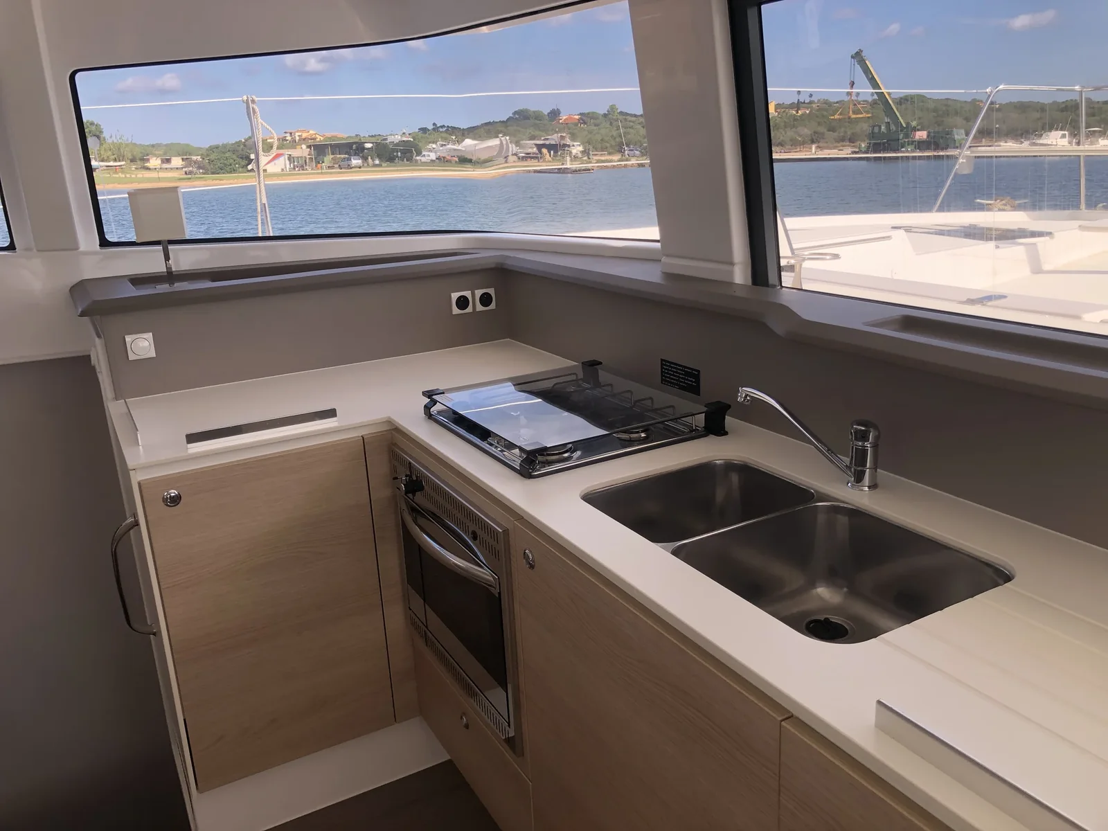 Yacht CATANA Bali 4.3 - Hogwarts - Foto 1