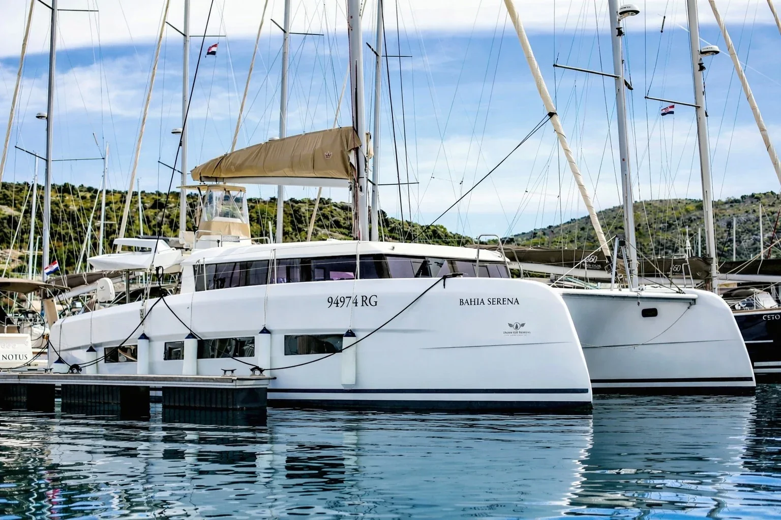 Yacht DUFOUR 48 Catamaran - Bahia Serena