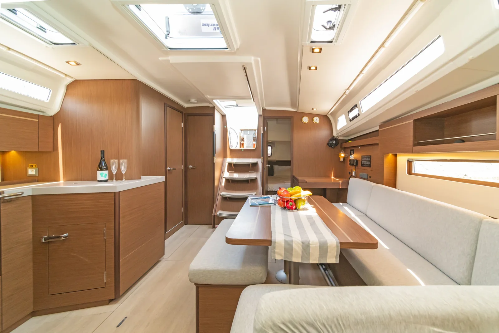 Yacht BENETEAU Oceanis 40.1 - Roza - Foto 1