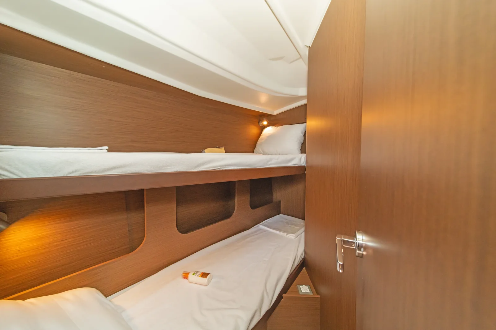 Yacht BENETEAU Oceanis 40.1 - Roza - Foto 1