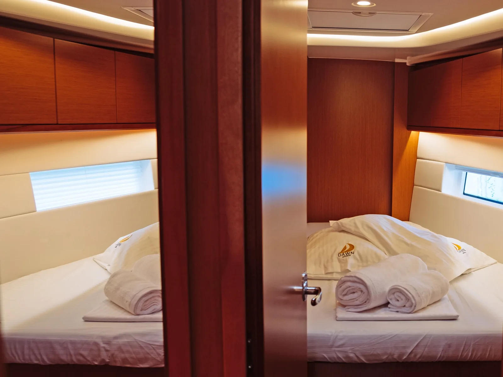 Yacht BAVARIA C45 - Dawn - Foto 1
