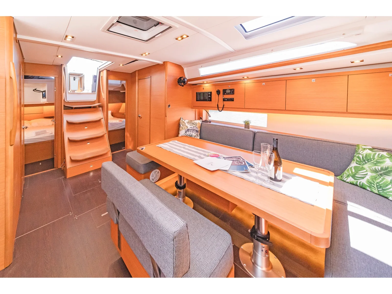 Yacht DUFOUR 470 - Edelweiss - Foto 1