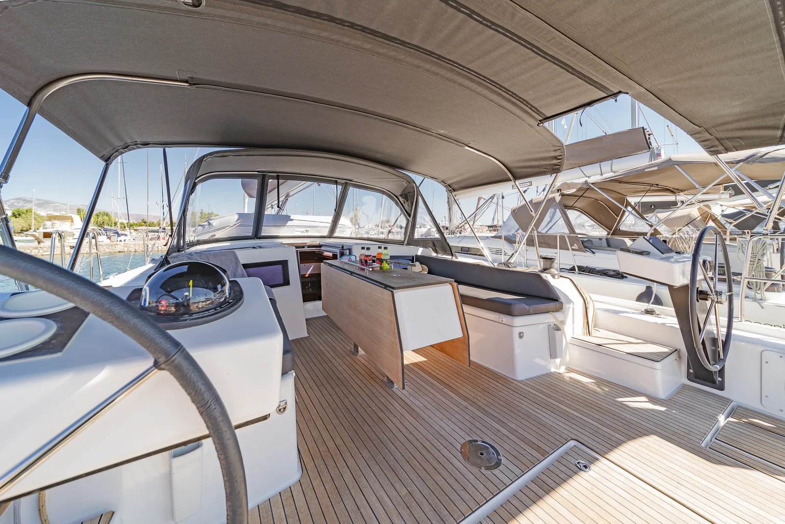 Yacht DUFOUR 470 - Edelweiss - Foto 1