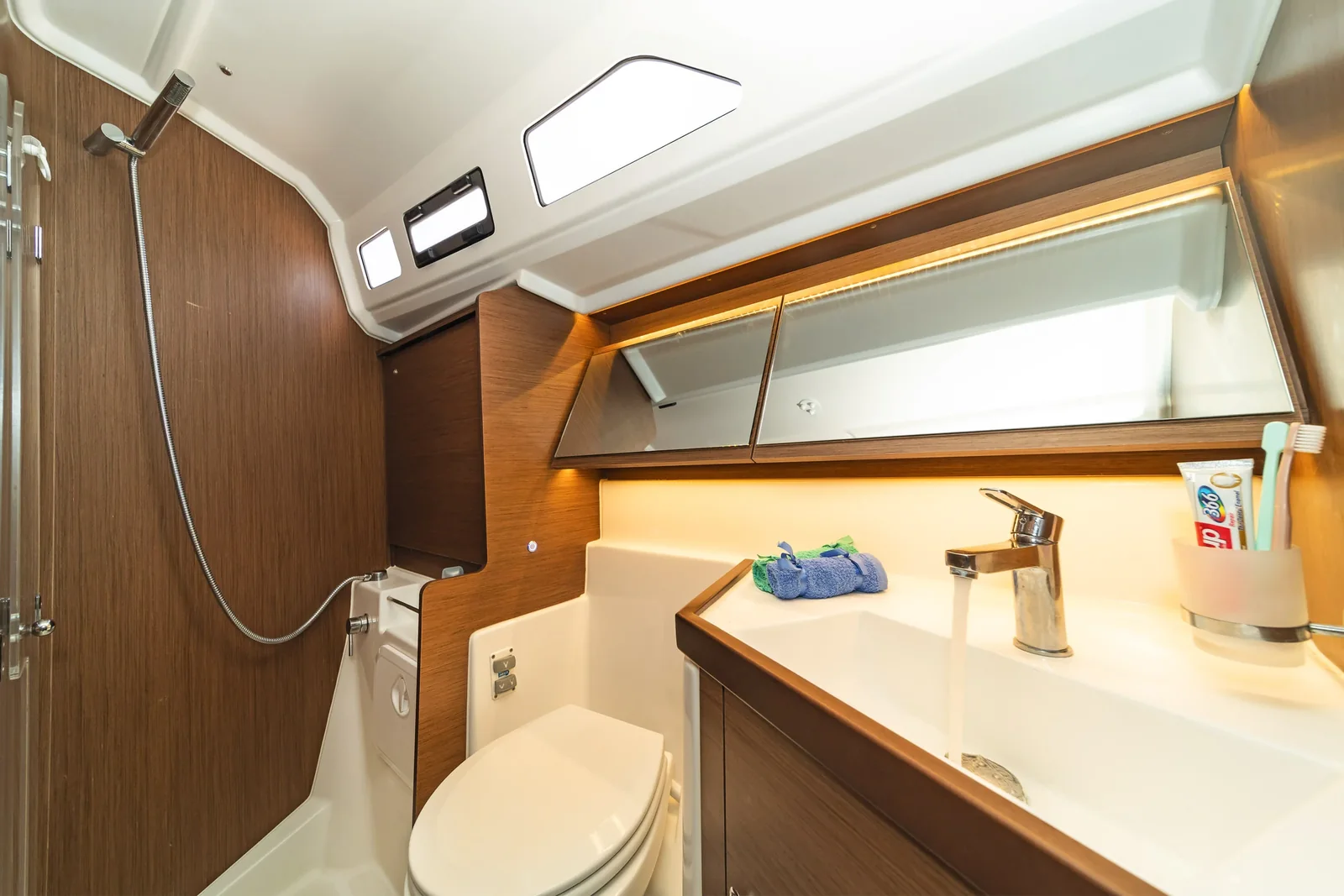 Yacht BENETEAU Oceanis 40.1 - Mojito - Foto 1