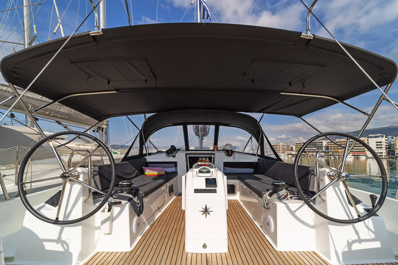 Yacht JEANNEAU Sun Odyssey 440 - Esperos - Foto 1