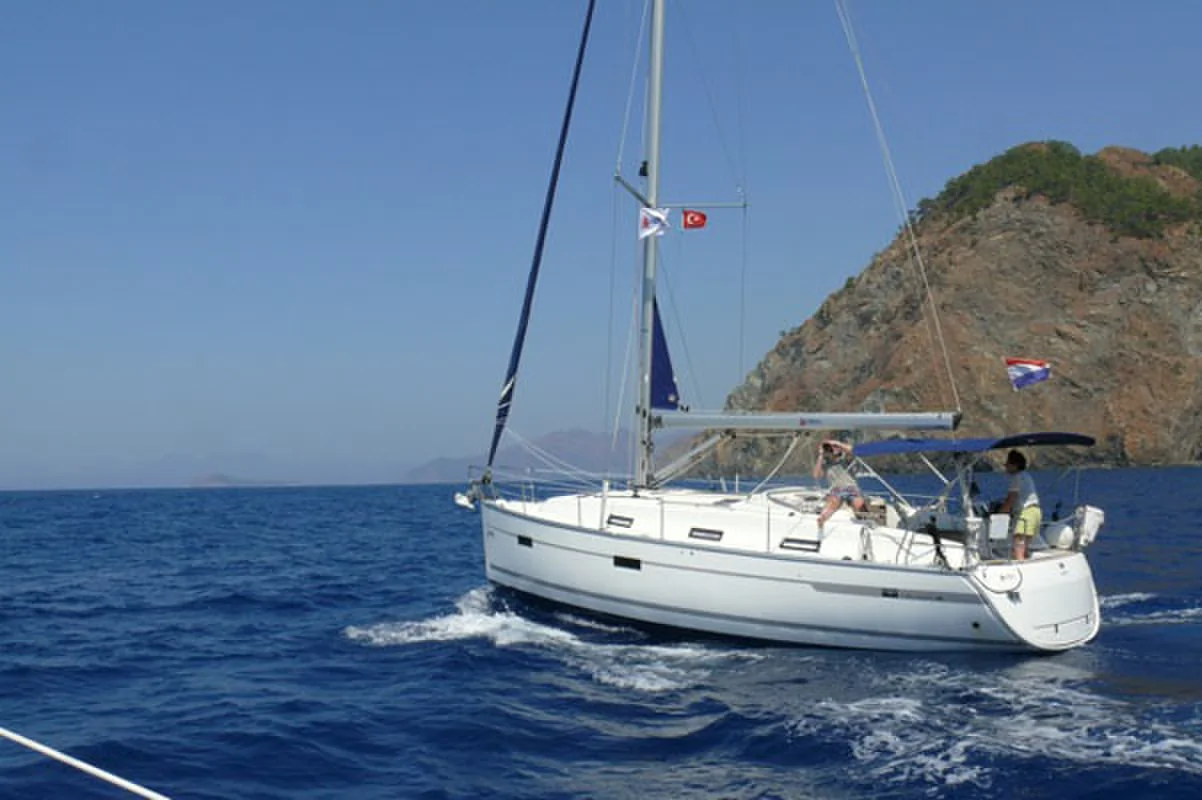 Yacht BAVARIA Cruiser 36 - Zenith III - Foto 1