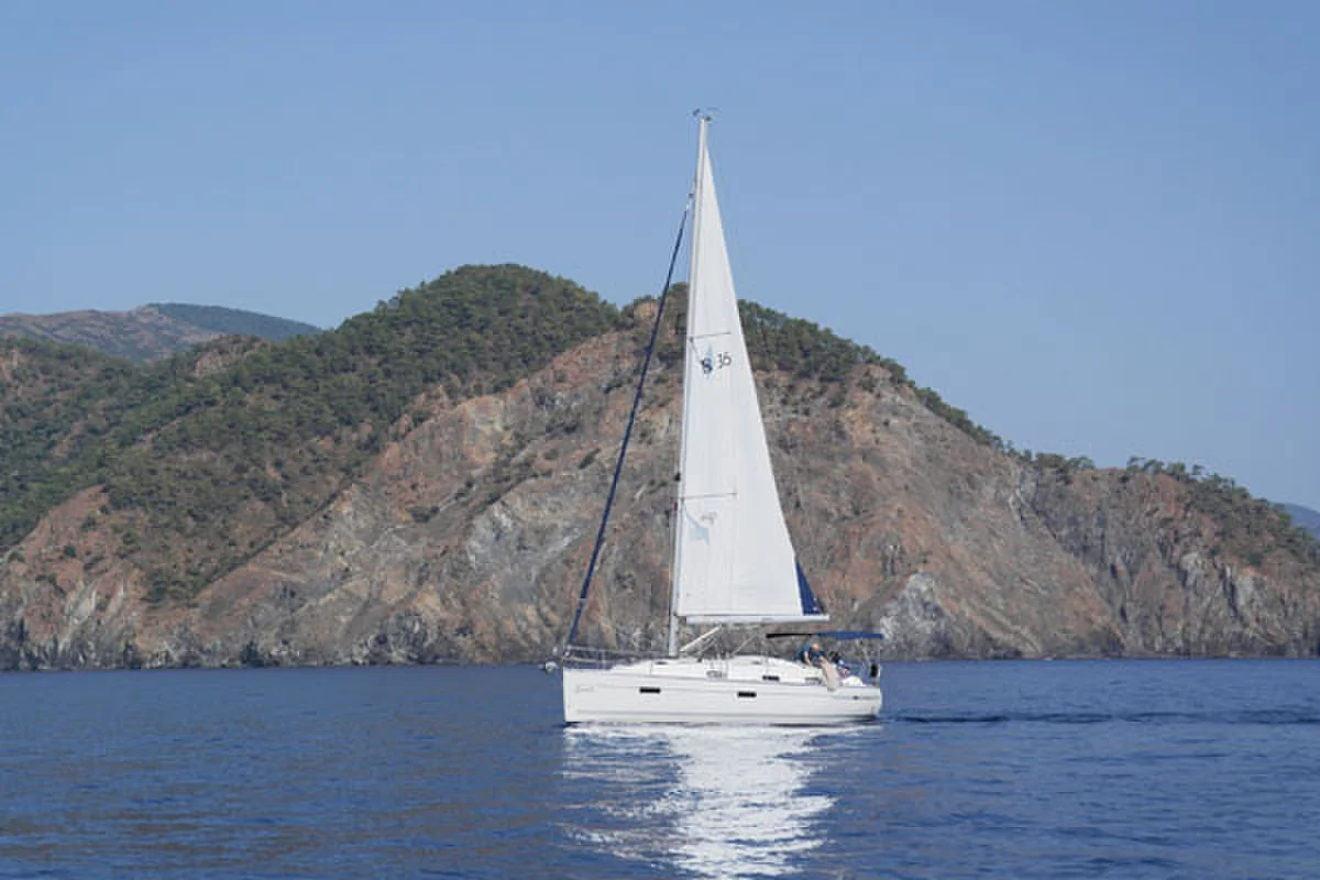 Yacht BAVARIA Cruiser 36 - Zenith III - Foto 1