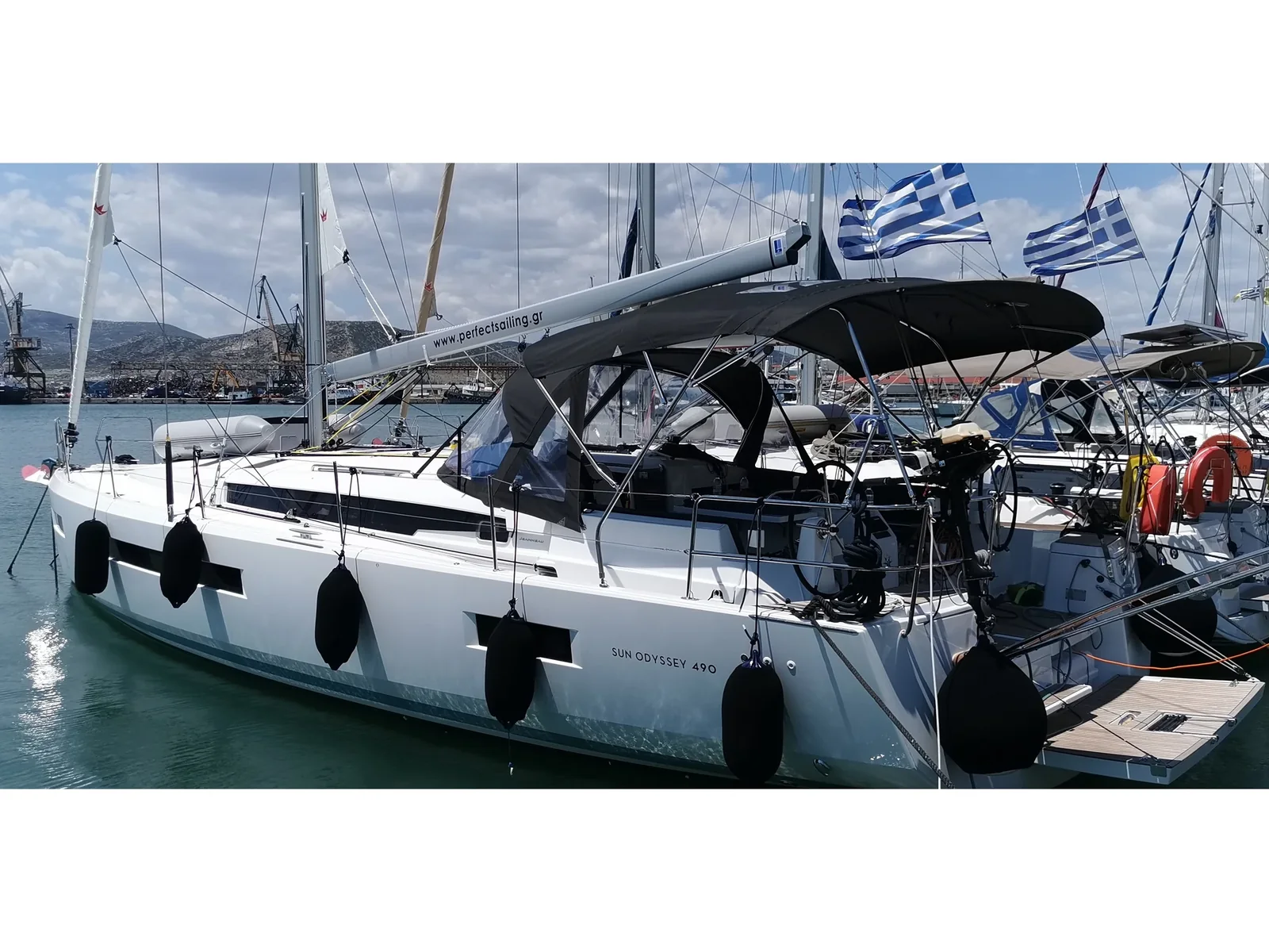 Yacht JEANNEAU Sun Odyssey 490 - Marina II - Foto 1