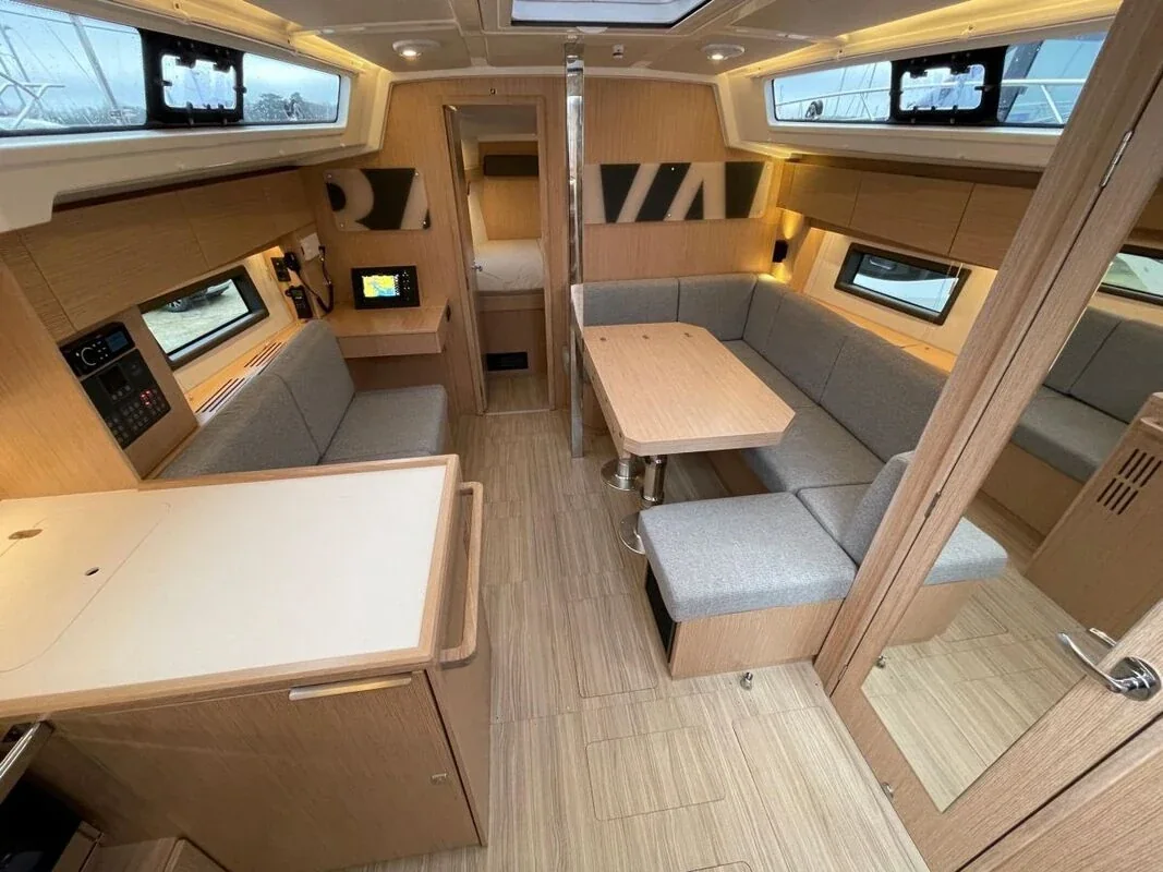 Yacht BAVARIA C38 - Tittibé