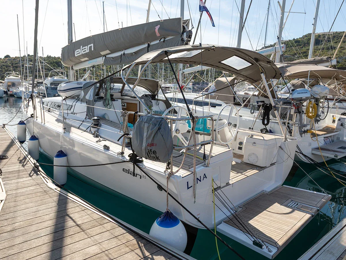 Yacht ELAN E5 - Lina - Foto 1