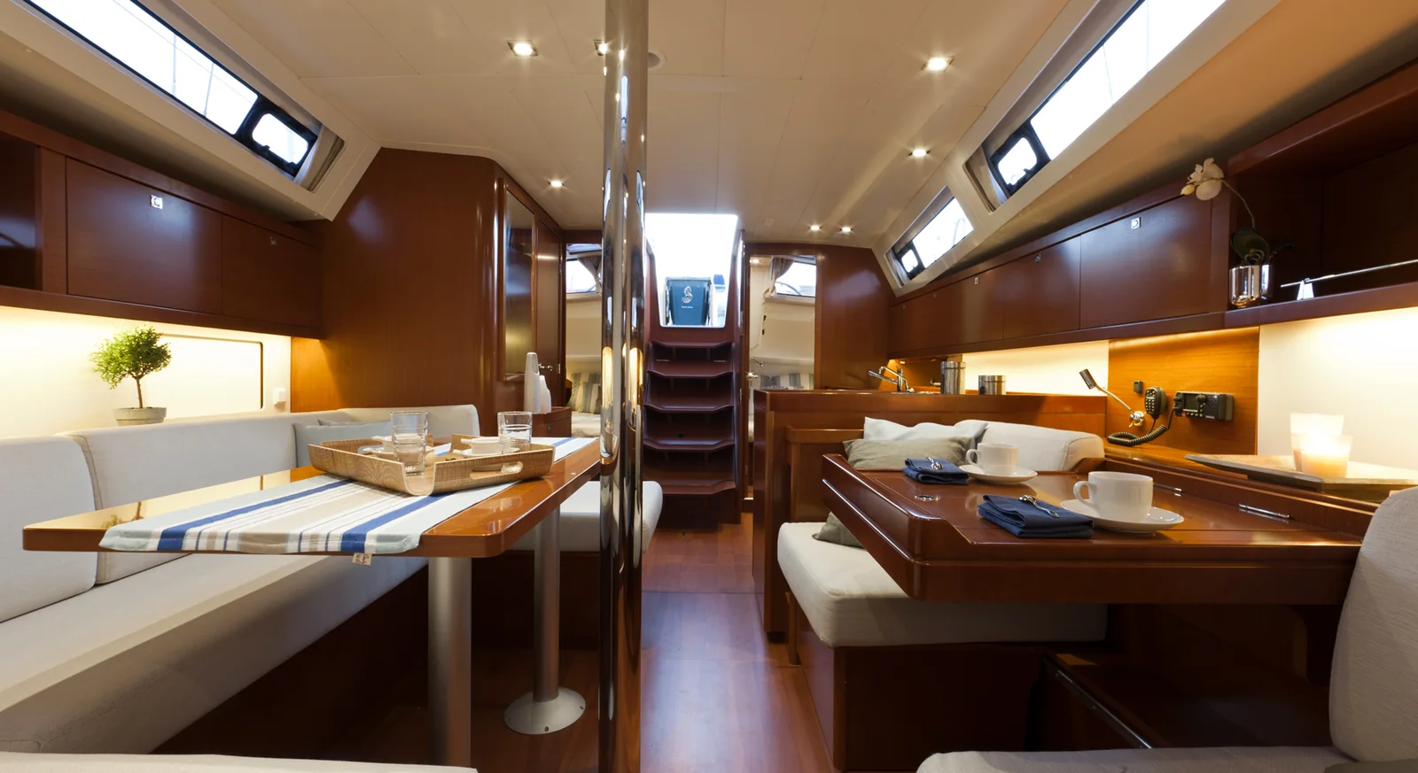 Yacht BENETEAU Oceanis 41 - Beleza - Foto 1