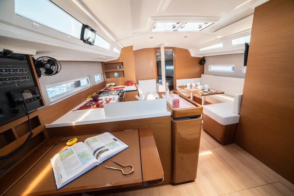 Yacht JEANNEAU Sun Odyssey 410 - Marianna - Foto 1