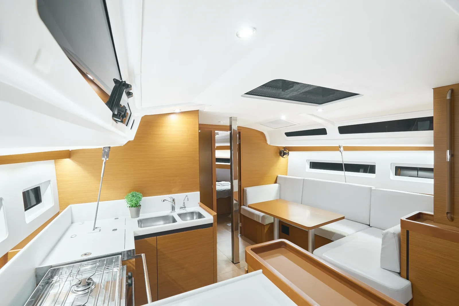 Yacht JEANNEAU Sun Odyssey 440 - Nymeria - Foto 1
