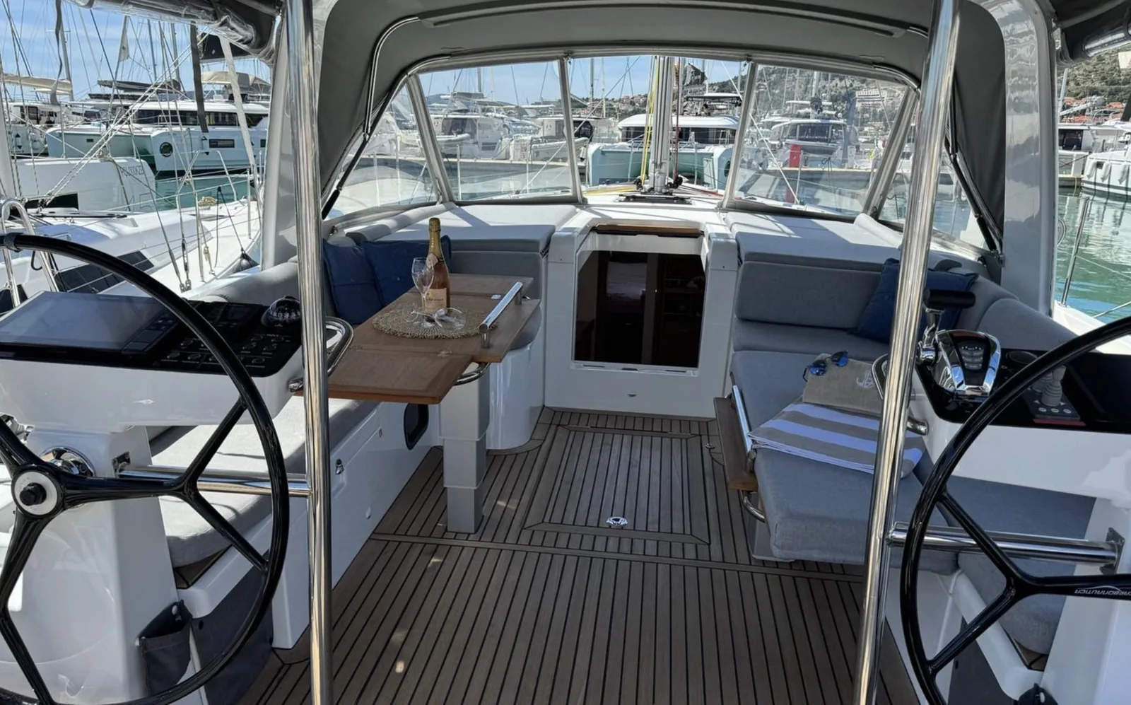 Yacht BENETEAU Oceanis 54 - Eve One