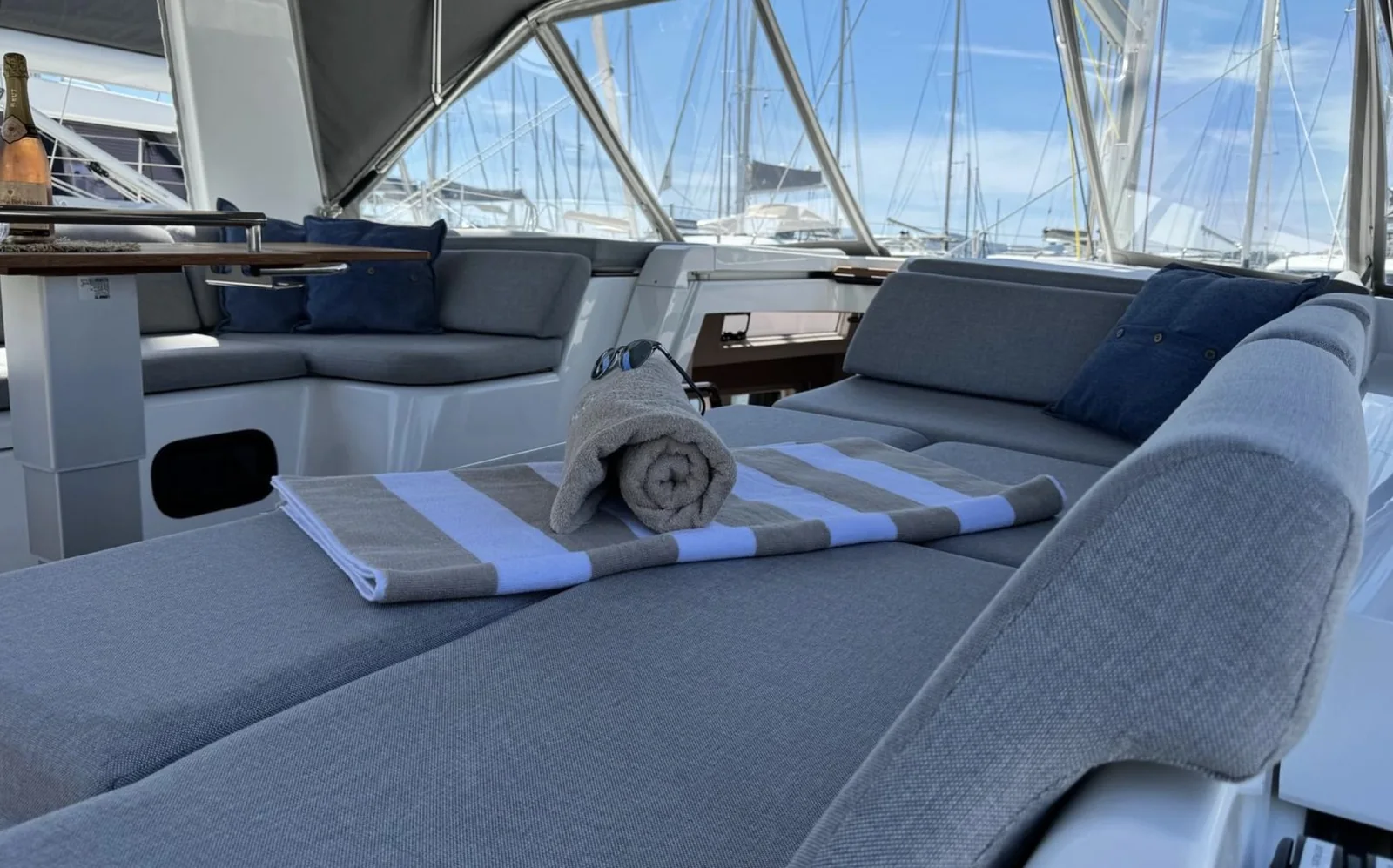 Yacht BENETEAU Oceanis 54 - Eve One - Foto 1
