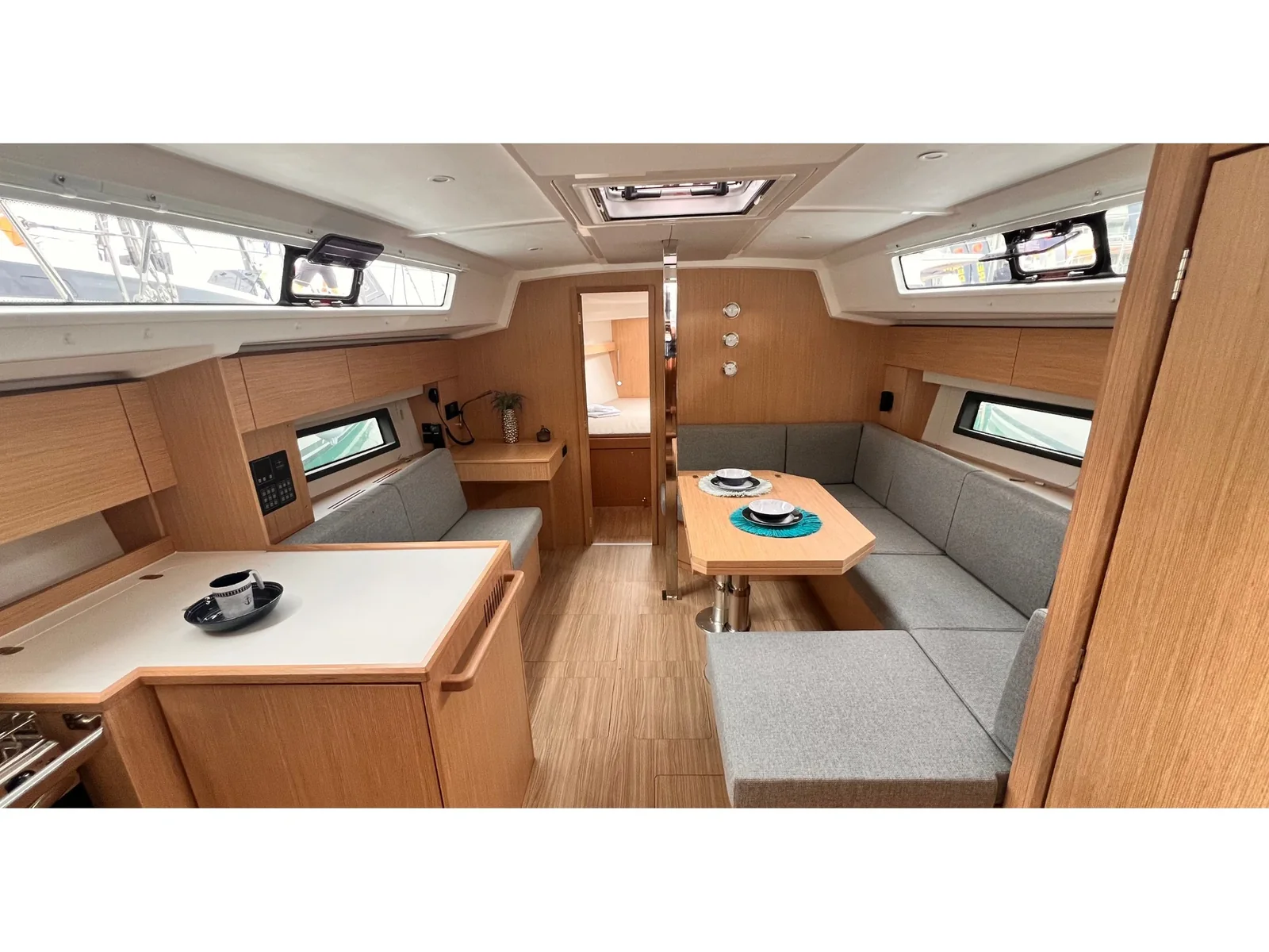 Yacht BAVARIA C42 - Nayjara II - Foto 1