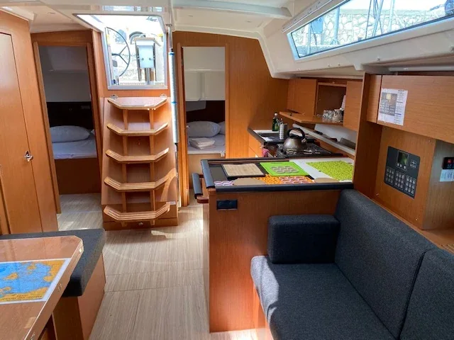 Yacht BAVARIA C42 - Kalispera - Foto 1