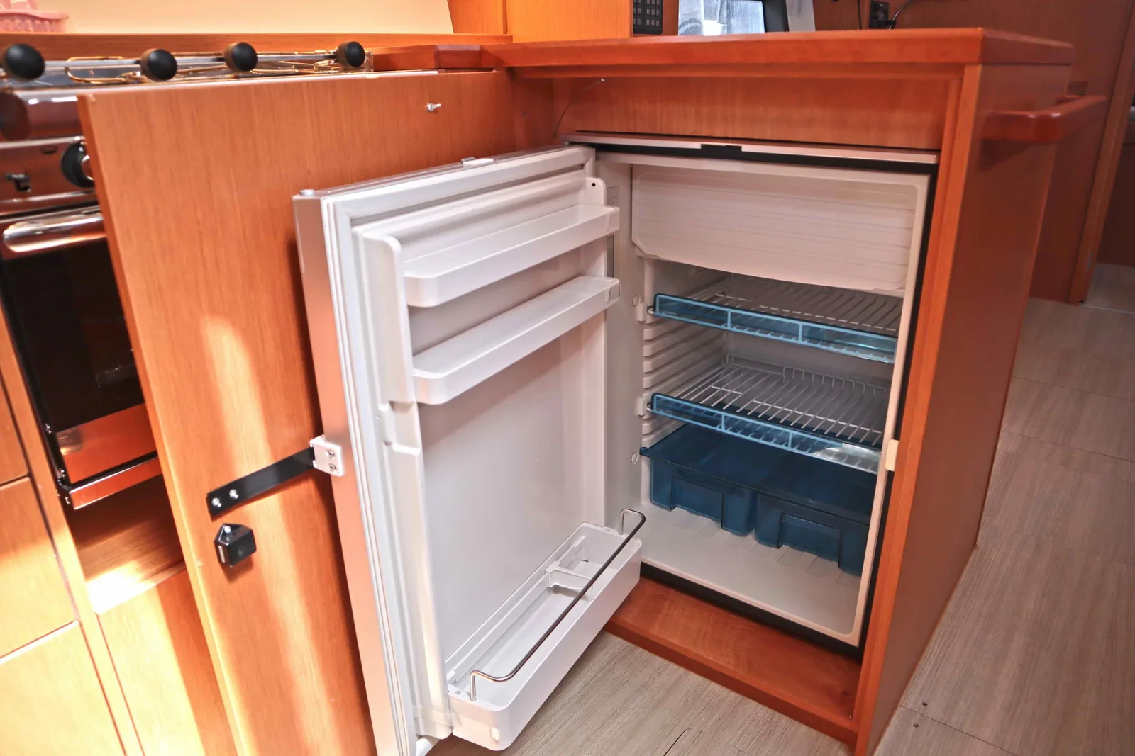 Yacht BAVARIA C42 - Lima - Foto 1