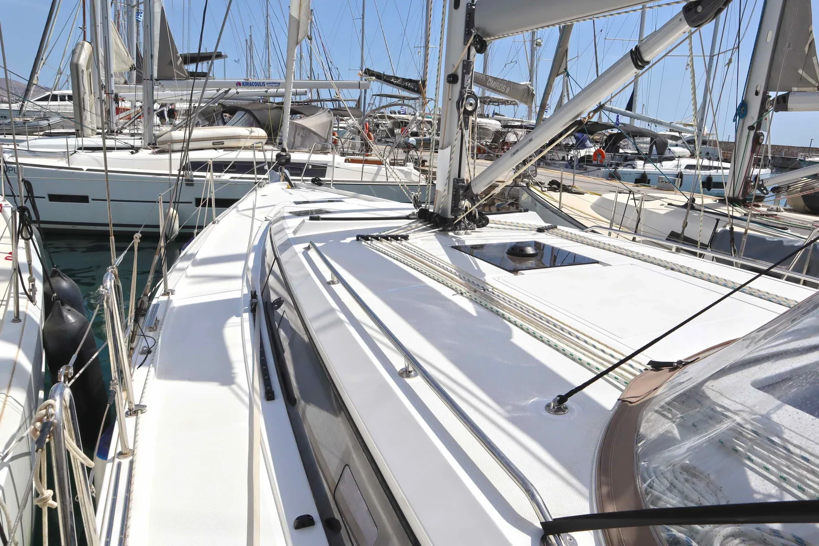 Yacht BAVARIA C42 - Lima - Foto 1