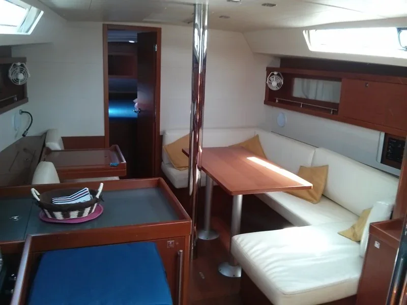 Yacht BENETEAU Oceanis 41 - Warrior - Foto 1