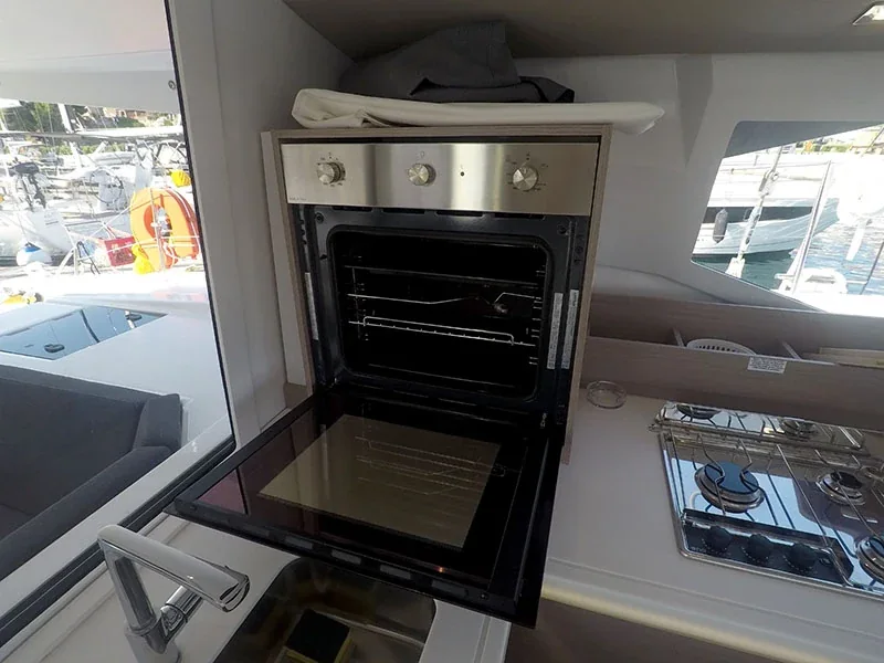 Yacht FOUNTAINE PAJOT Astrea 42 - Imagine - Foto 1