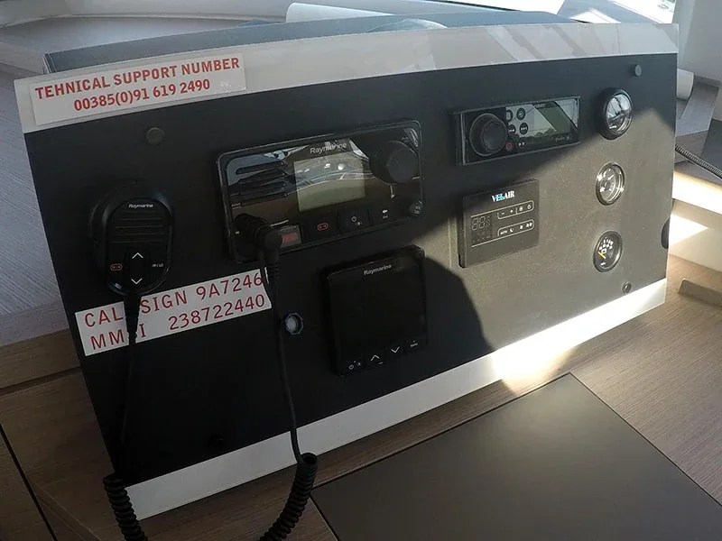Yacht FOUNTAINE PAJOT Astrea 42 - Imagine - Foto 1