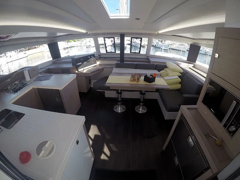 Yacht FOUNTAINE PAJOT Astrea 42 - Imagine - Foto 1