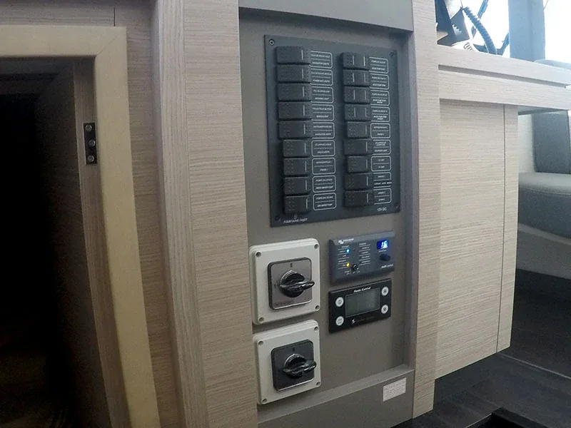 Yacht FOUNTAINE PAJOT Astrea 42 - Imagine - Foto 1