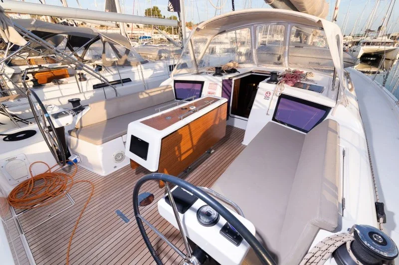 Yacht DUFOUR 430 Grand Large - Sweetest taboo - Foto 1