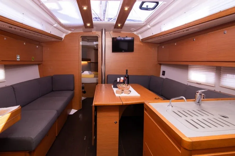 Yacht DUFOUR 390 Grand Large - Barone - Foto 1