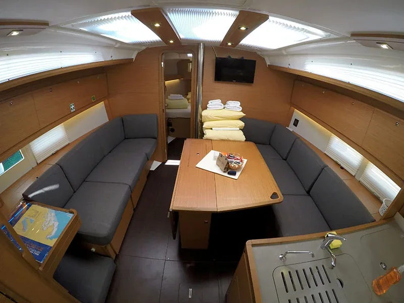 Yacht DUFOUR 390 Grand Large - Barone - Foto 1