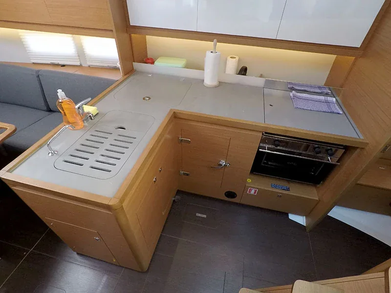 Yacht DUFOUR 390 Grand Large - Barone - Foto 1