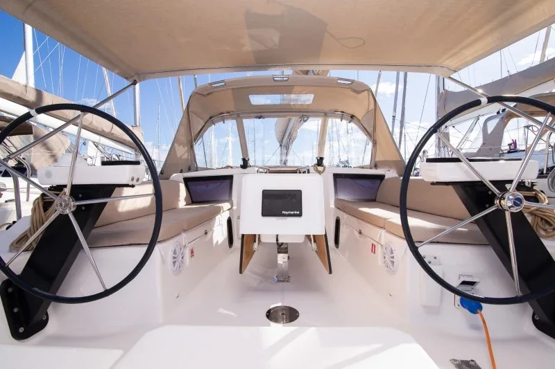 Yacht DUFOUR 390 Grand Large - Barone - Foto 1