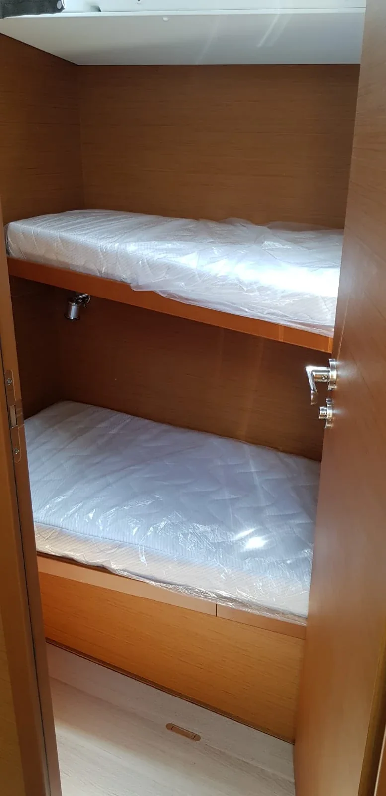 Yacht JEANNEAU Sun Odyssey 519 - Pata