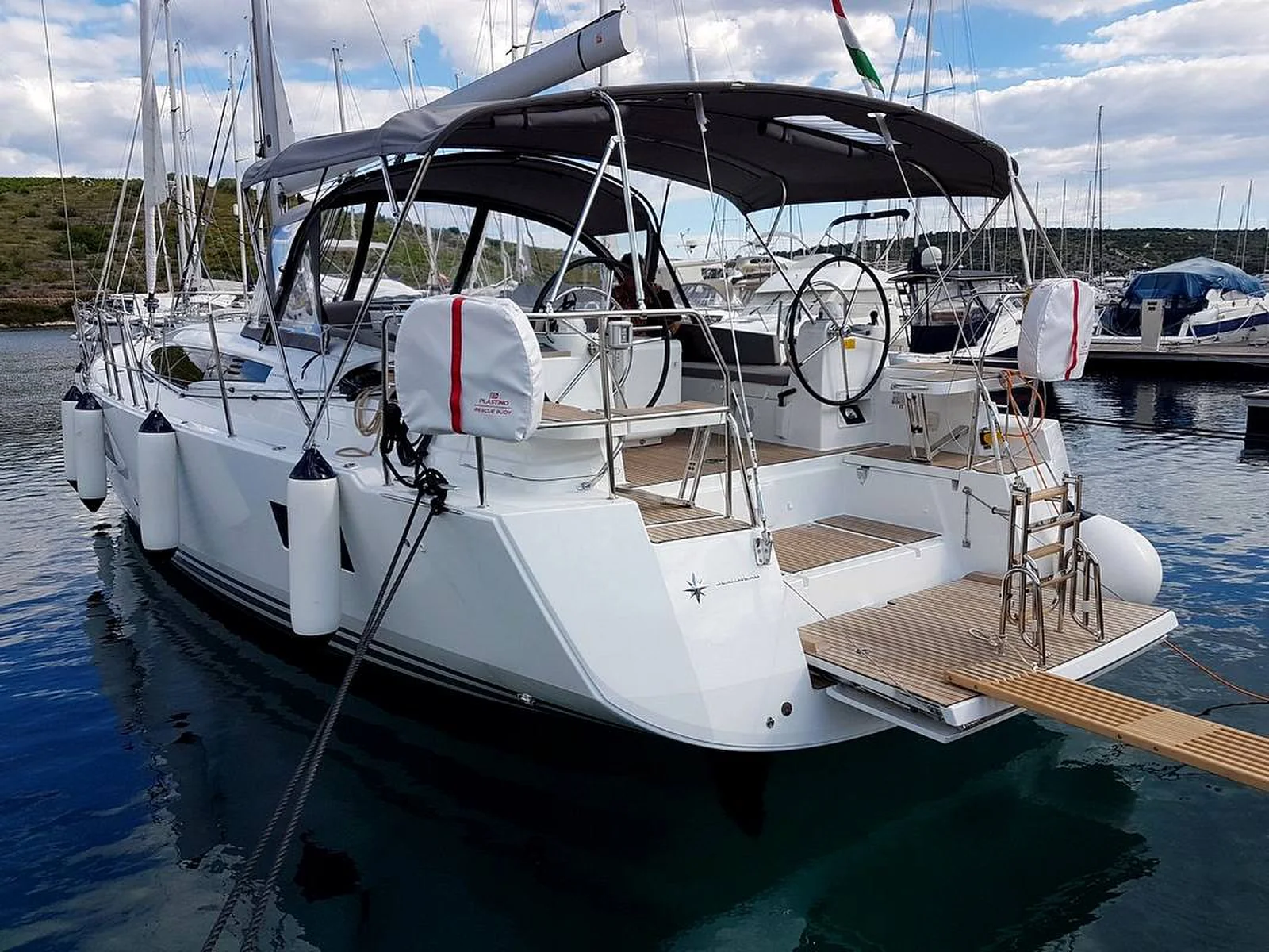 Yacht JEANNEAU 54 - Blue Dream