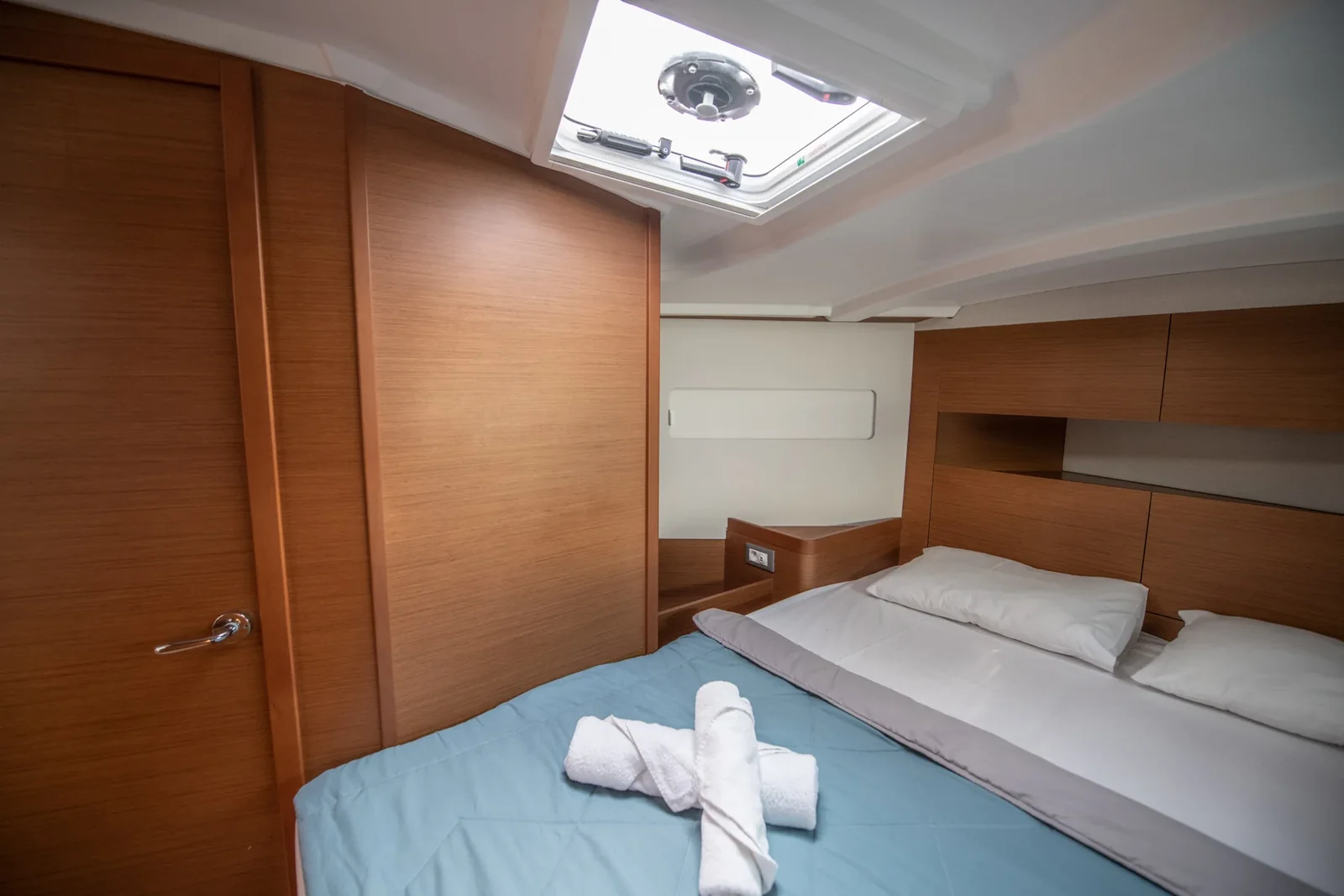 Yacht JEANNEAU Sun Odyssey 410 - Alaska - Foto 1