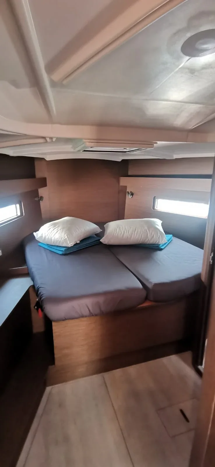 Yacht BENETEAU Oceanis 40.1 - Niovi - Foto 1