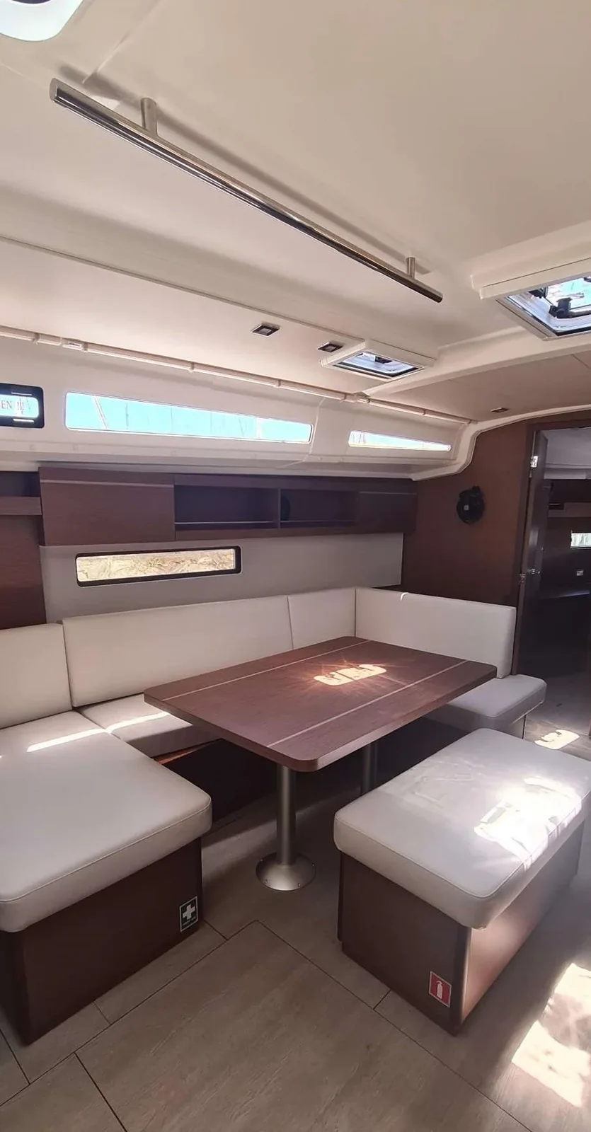Yacht BENETEAU Oceanis 40.1 - Niovi - Foto 1