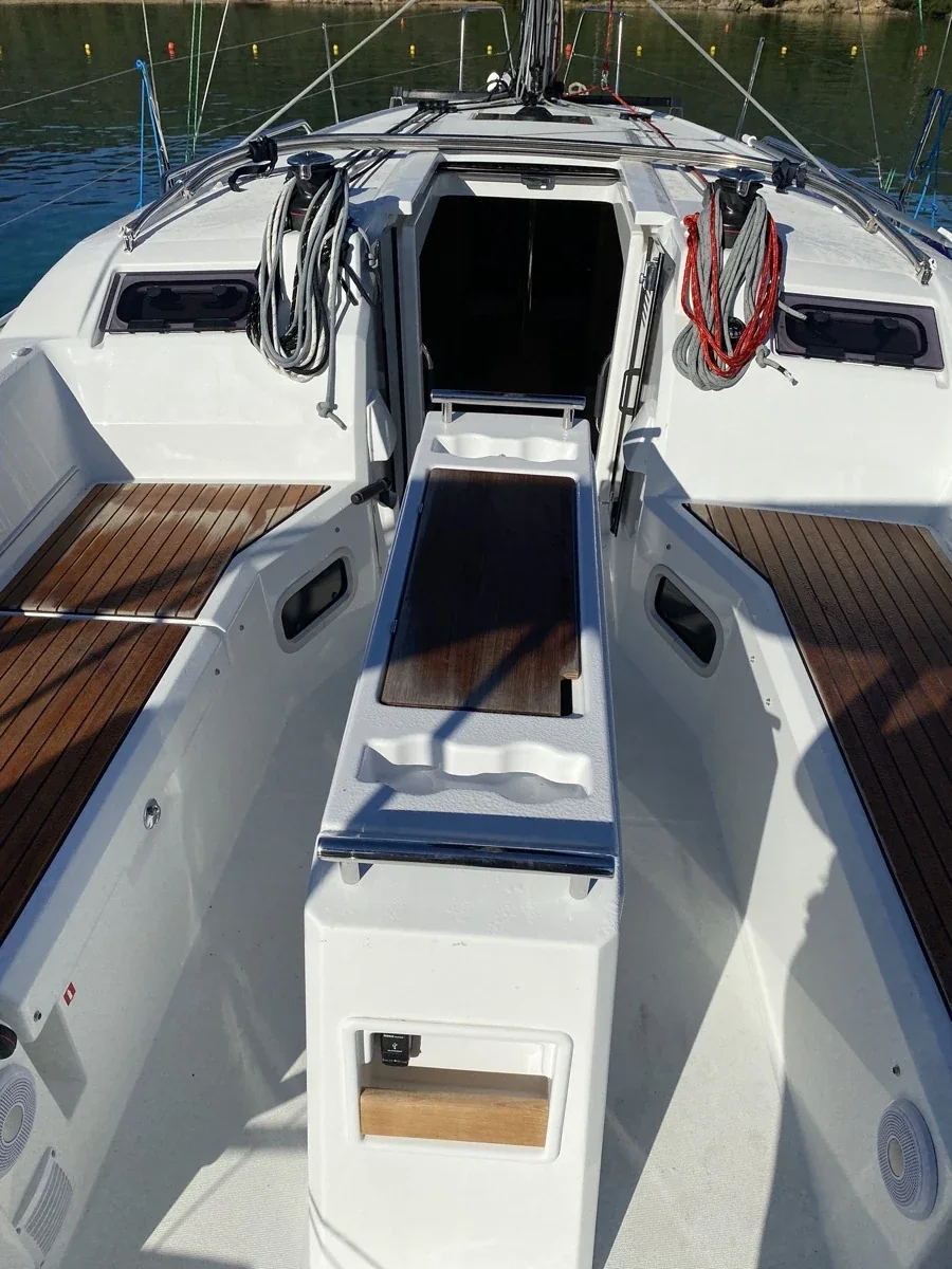 Yacht BENETEAU Oceanis 34.1 - Delfino - Foto 1