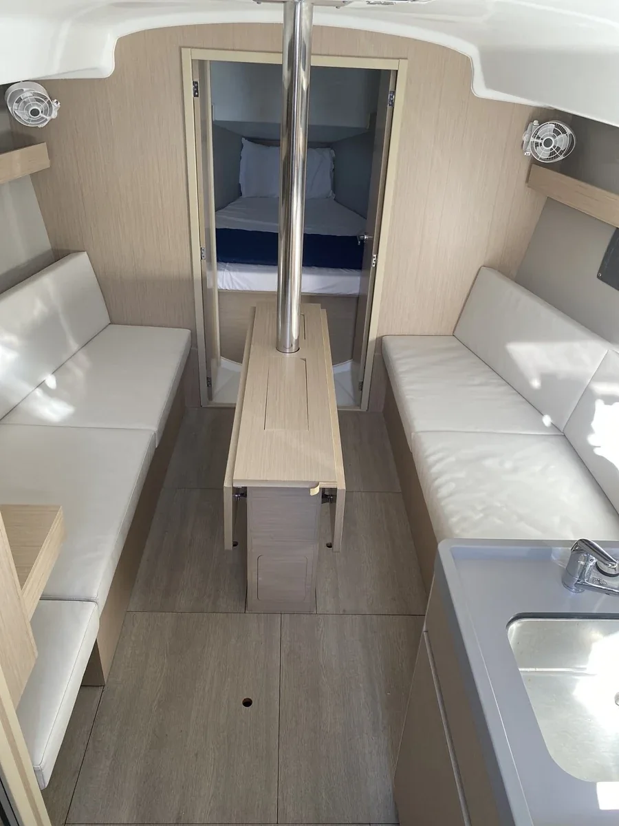 Yacht BENETEAU Oceanis 34.1 - Delfino - Foto 1