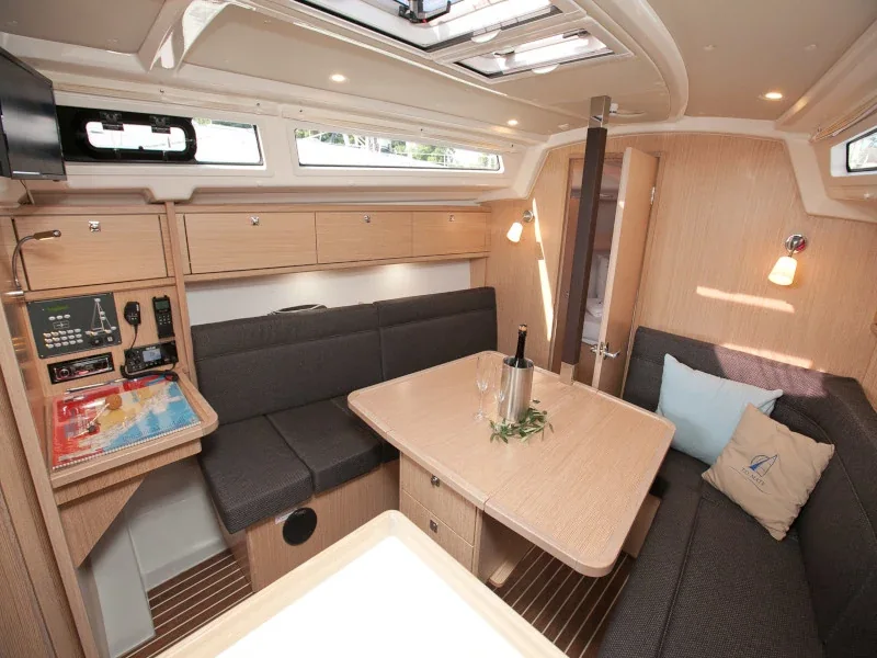 Yacht BAVARIA Cruiser 34 Style - Cookie - Foto 1