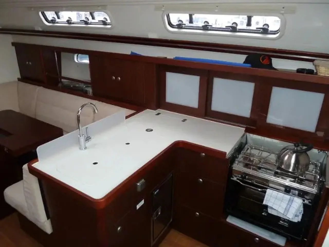 Yacht HANSE 375 - Baba Yaga - Foto 1