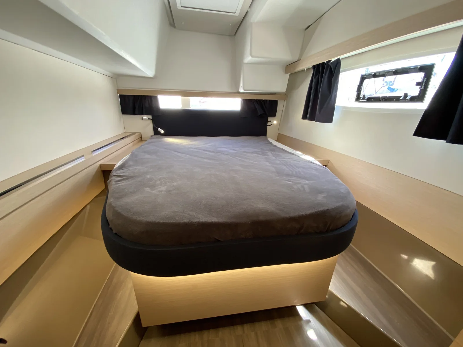 Yacht FOUNTAINE PAJOT Lucia 40 - Papaya - Foto 1