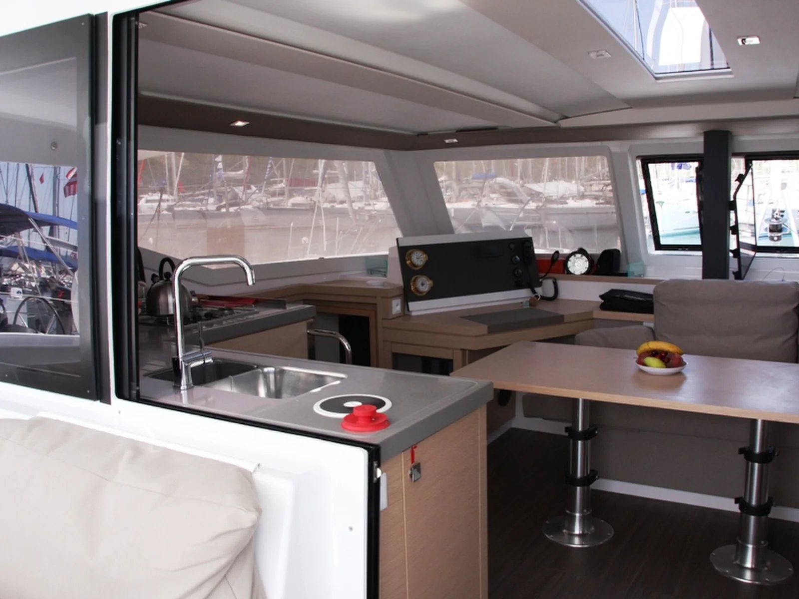Yacht FOUNTAINE PAJOT Lucia 40 - Sky Maria