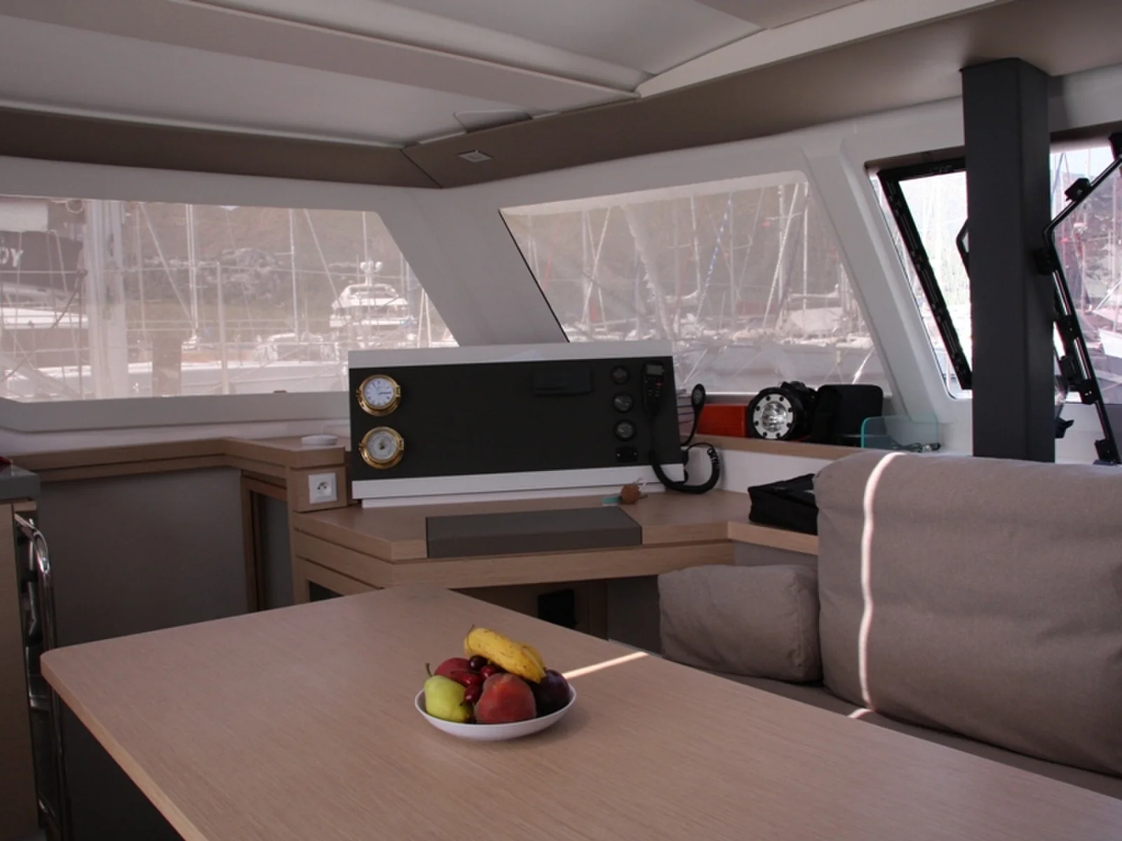 Yacht FOUNTAINE PAJOT Lucia 40 - Sky Maria - Foto 1